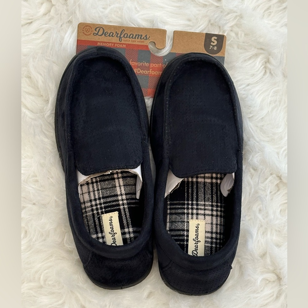 Dearfoams Memory Foam Slippers
